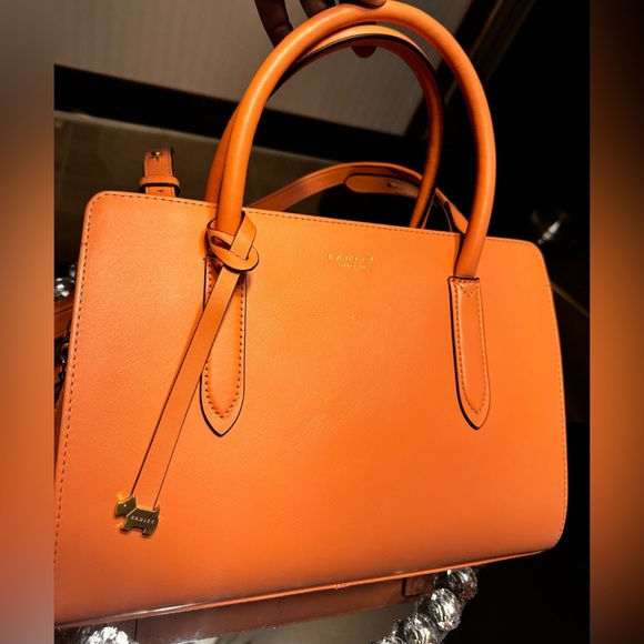 Radley London Liverpool Street Leather Ziptop Double Handle Tote/Hand Bag. - Picture 5 of 14